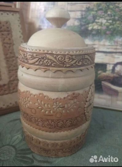 Для меда: горшок керамика и бочонок деревянный