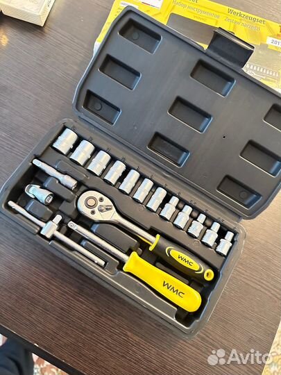 Набор головок с трещеткой