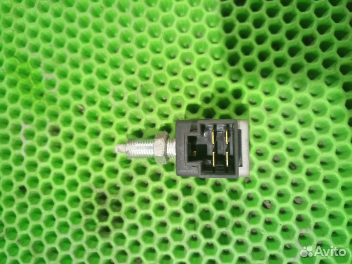 Датчик стоп сигнала SsangYong Kyron Actyon