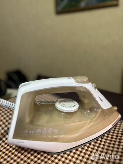 Утюг Electrolux