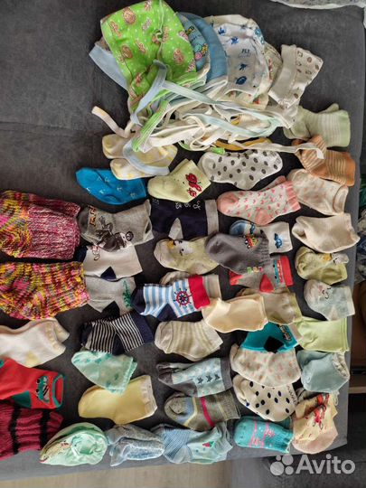 Носочки и чепчики