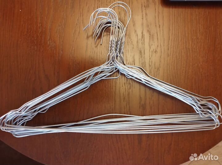 Вешалки алюминиевые