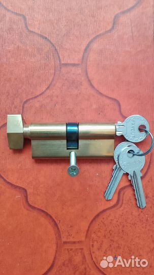 Личинка для дверных замков