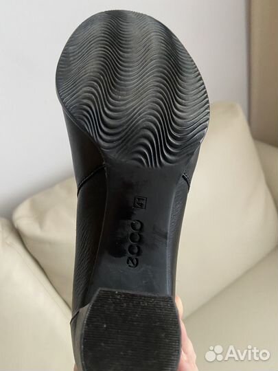 Ботильоны натуральная кожа ecco 41р