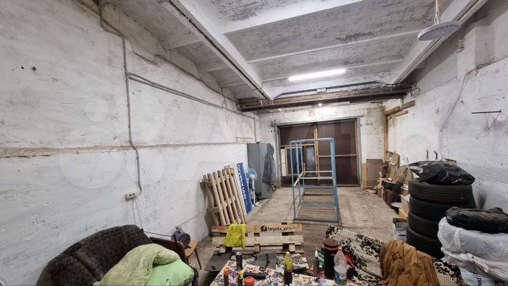 Гараж, > 30 м²