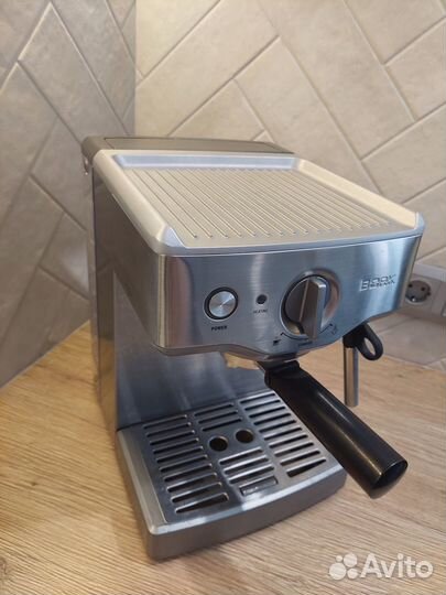 Кофеварка Bork C700