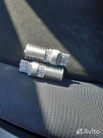 Лампочки диодные W21/5W