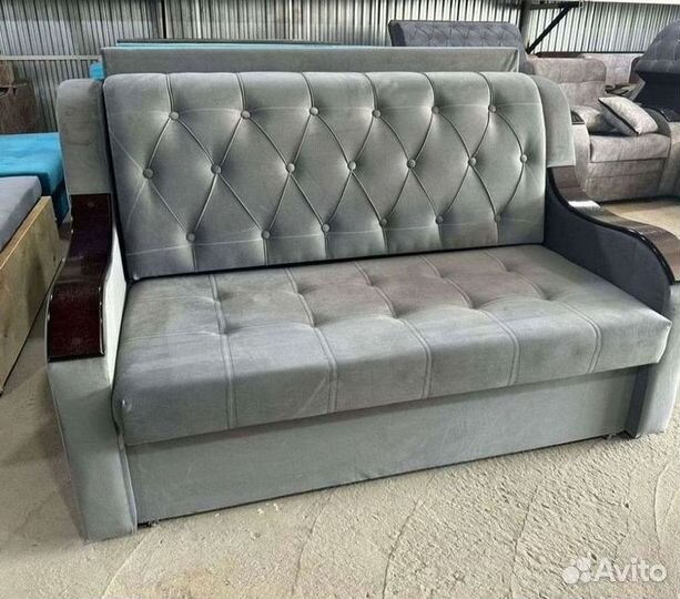 Прямой мини диван в наличии не б/у