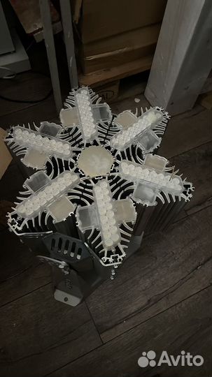 Светодиодный прожектор L-lego 330