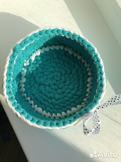 Корзина вязаная ручной работы