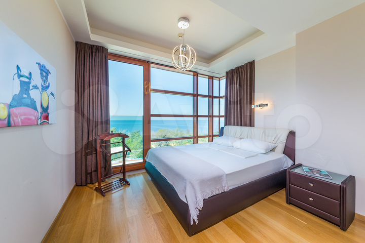 2-к. квартира, 114 м², 6/12 эт.