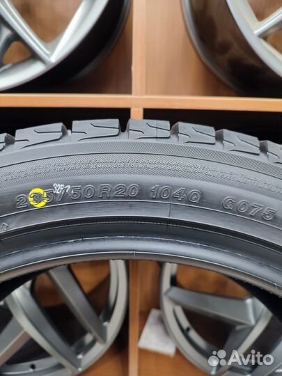 Yokohama Ice Guard G075 235/50 R20 104Q