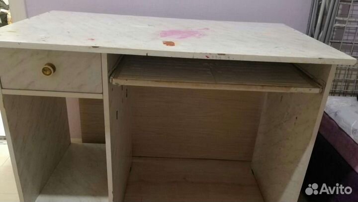 Компьютерный стол