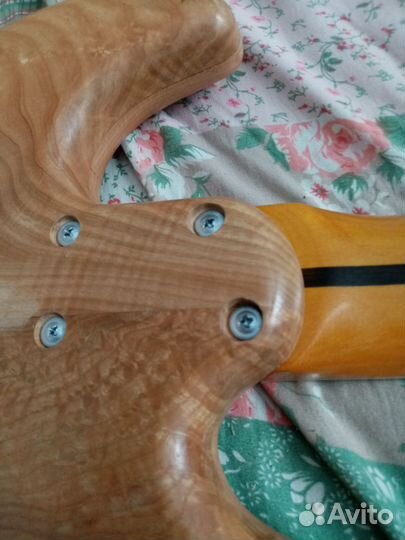 Бас гитара Литвор мастеровая