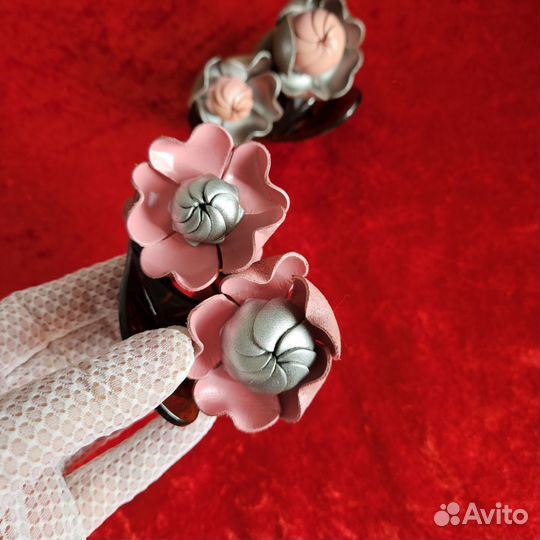 Заколка краб с цветами натуральная кожа