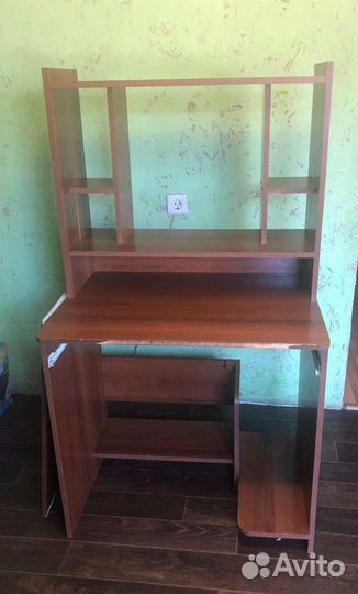 Компьютерный стол