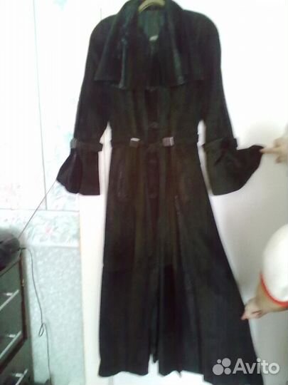 Замшевый плащ