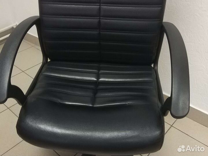 Компьютерное кресло Hoff