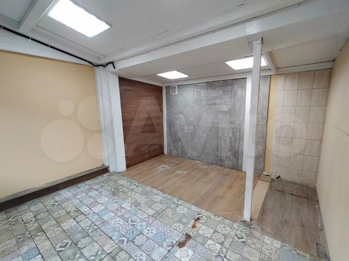 Торговая площадь, 18 м²