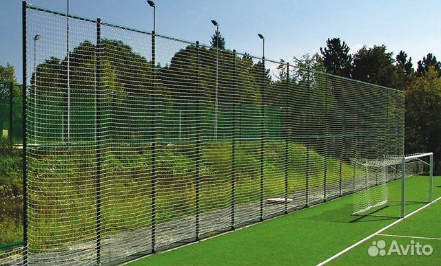 Cетки ограждения для футбольных полей и стадионов