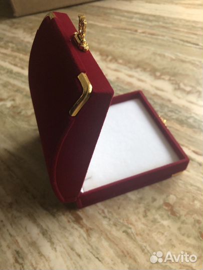 Футляр для украшений