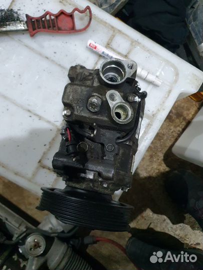 Компрессор кондиционера Audi A8 D4