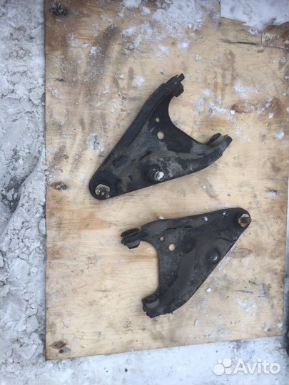 Рычаг передний LADA largus