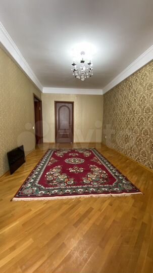 2-к. квартира, 60 м², 3/5 эт.