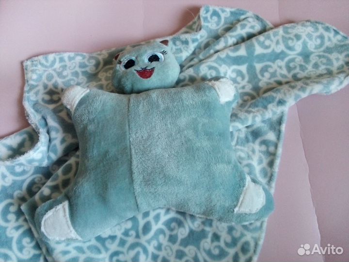Игрушка - подушка и плед