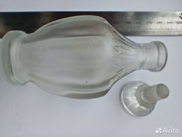 Флаконы, одеколон, коробочки.Винтаж