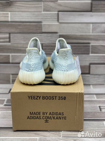 Кроссовки Adidas Yeezy Boost 350 v2 Cloud White