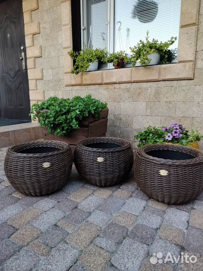 Кашпо из ротанга