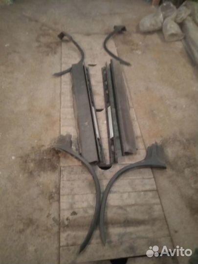 Комплект пластиковых накладок и порогов на BMW X5