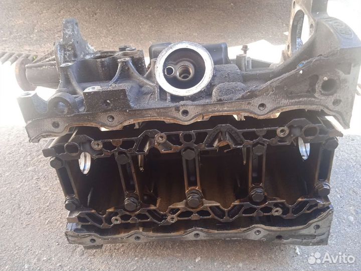 Блок цилиндров Форд Фокус 2 3 1.6 115 hxda