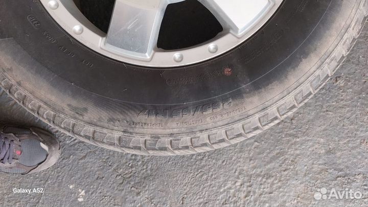 Продам резину Michelin 265/65/R17