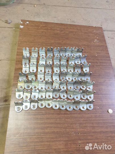 Уголок металлический фурнитура