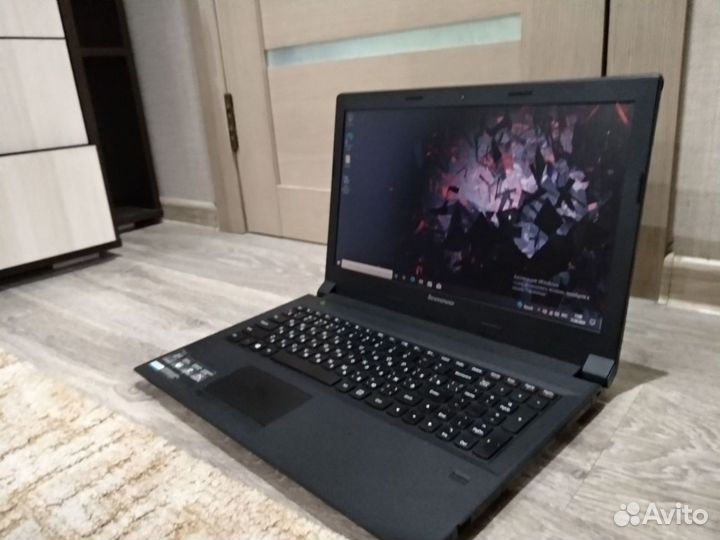 Lenovo i5/8Gb/SSD 128/Radeon