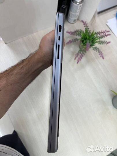 Macbook Pro 16 m1 pro 16/512gb 129 циклов