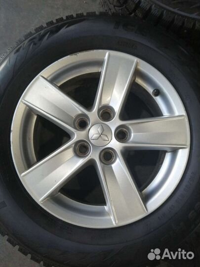 Зимние колёса Mitsubishi 215/65/16 Formula