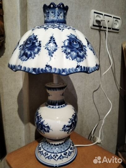 Лампа настольная, фарфор Гжель