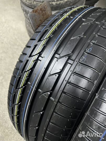 Bridgestone Potenza S001 245/45 R19 и 275/40 R19 Y