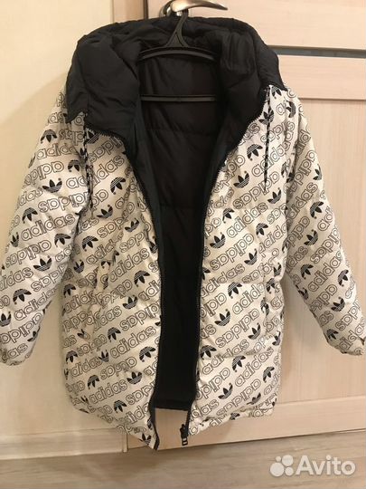 Пуховик женский adidas, 48 размер, двусторонний