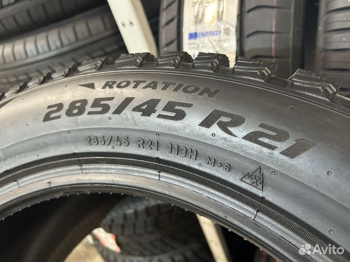 Pirelli Ice Zero 2 285/45 R21 и 315/40 R21 113H