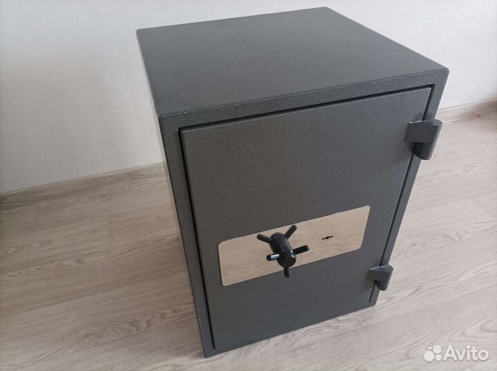 Сейф огневзломостойкий