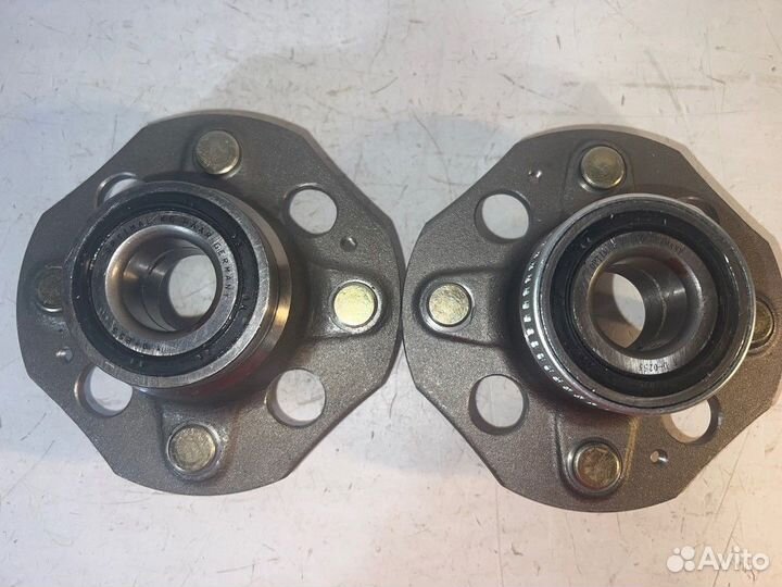 Ступицы задние комплект Honda Accord IV/V (89-98)