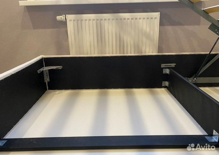 Кровать двуспальная