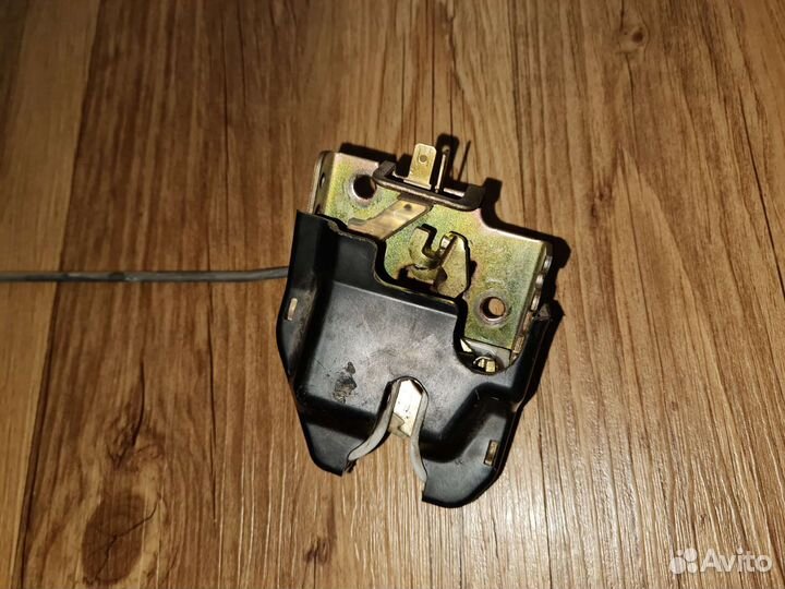 Замок личинка крышки багажника civic