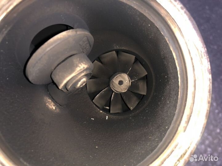 Турбонагнетатель Garrett 4.4L BMW 5 7 F01 F10 N63