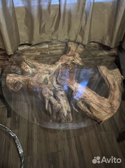 Стол декаротивный из дерево