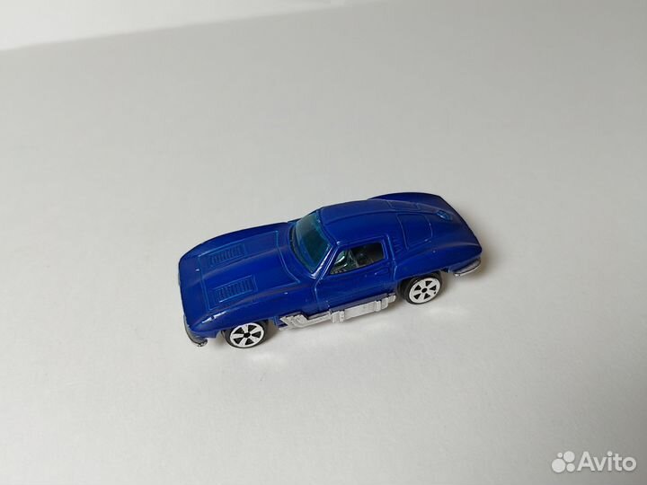 Chevrolet Luxe 1:64